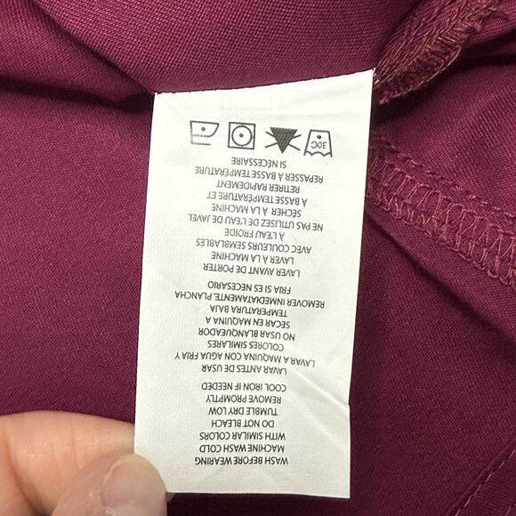 Cherokee Workwear Revolution Scrubs Women’s V Neck Top WW620 Wine NEW Size M - Picture 11 of 16